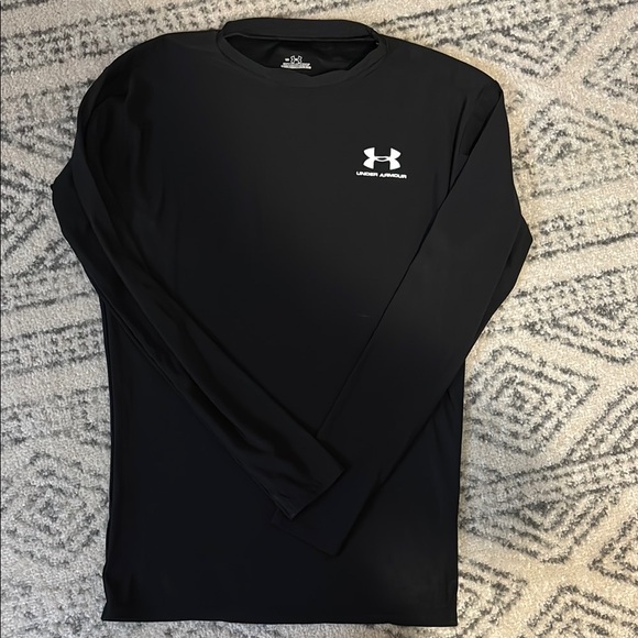Under Armour Tops - Under Armour black long sleeve top